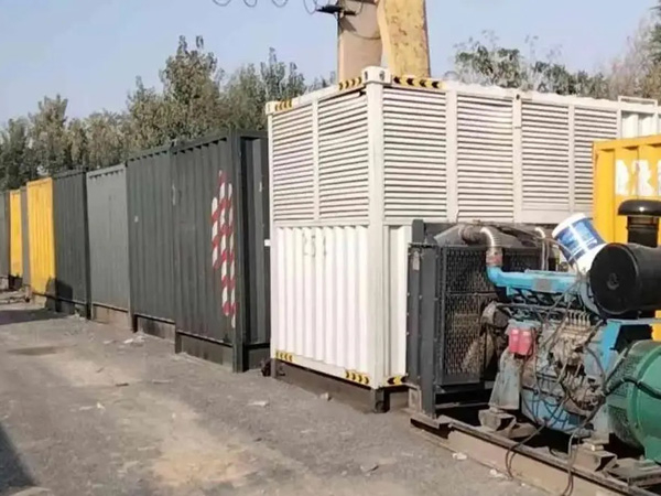 水磨沟200KW柴油发电机机组每小时油耗是多少?